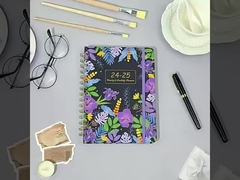 Elegantes quadratisches Hardcover-Notebook Druck 128gm Matt Art Papier natürliche unbeschichtete Holz-freie Seiten